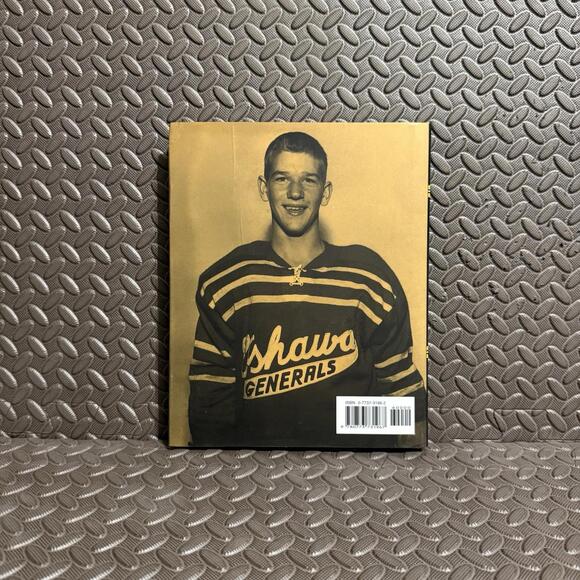 Canadian Gold 2002 Making Hockey History Book Collectible - Picture 2 of 5